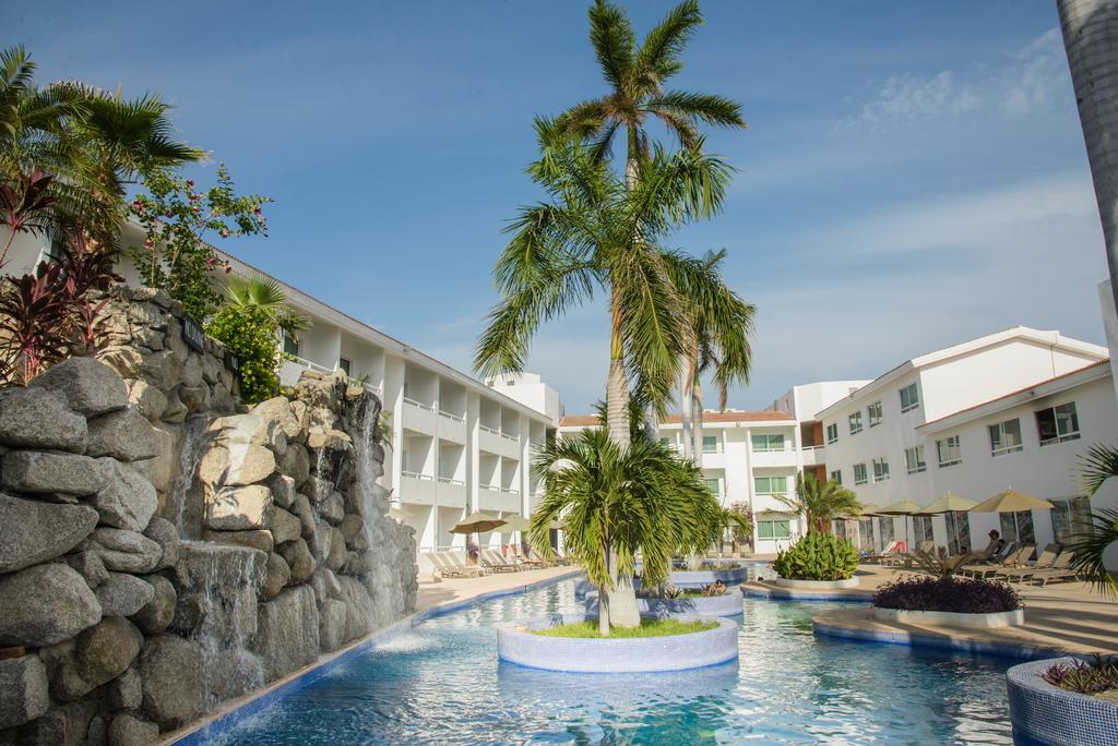 La Isla Huatulco Hotel Buitenkant foto